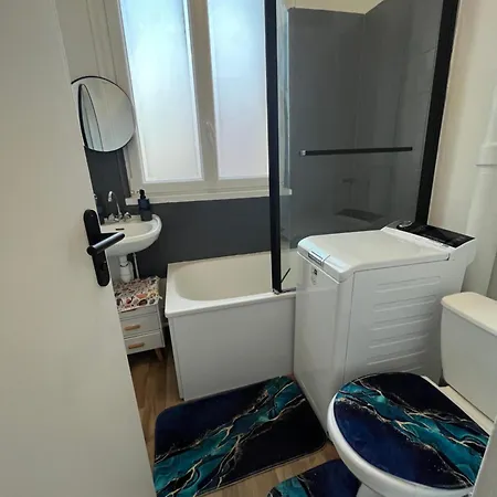 Nice 2 Rooms Full Appartement In Paris Exterior photo